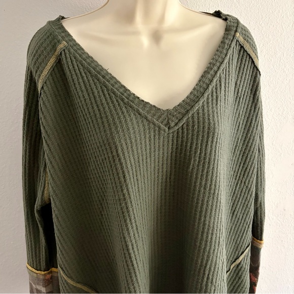 Free People Starlight Thermal Tunic Small Olive Waffle Knit Camo Cuff Oversized - Picture 13 of 13